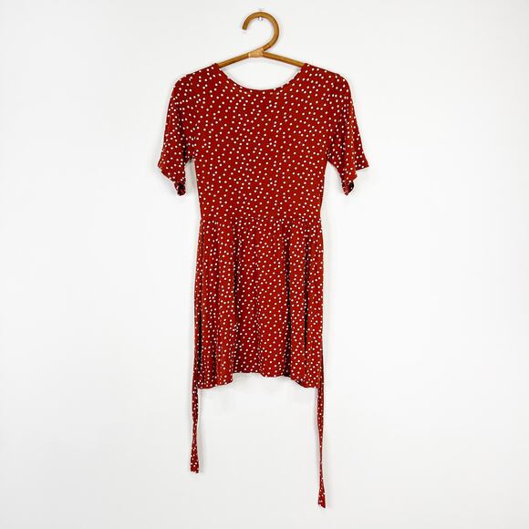 PrettyLittleThing polka dot dress brown and white mini stretch surplice Size 6 - Picture 7 of 8